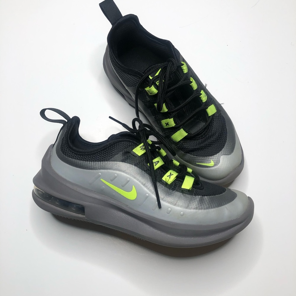 Nike Air Axis Kid’s Running Shoes